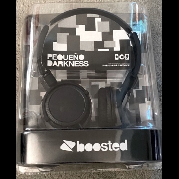 Headphones - Picture 1 of 1